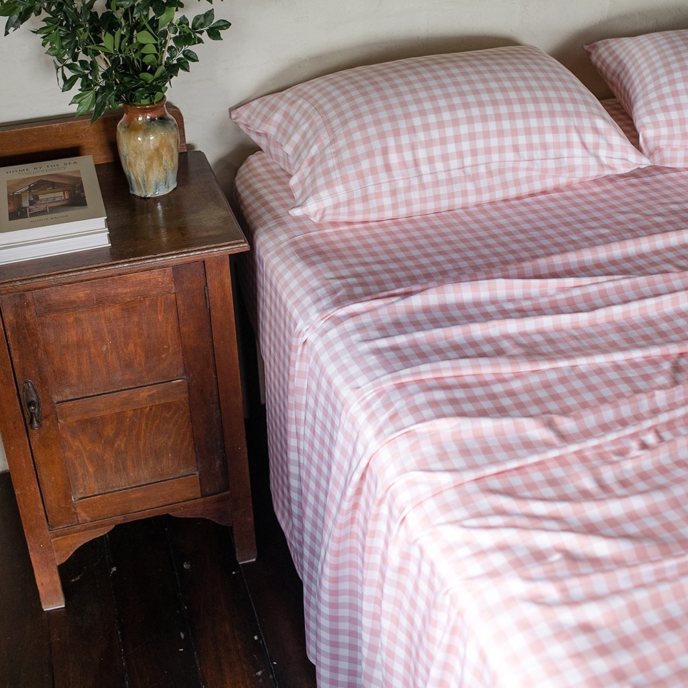 Bamboo Haus Coral Gingham Sheet Set 2